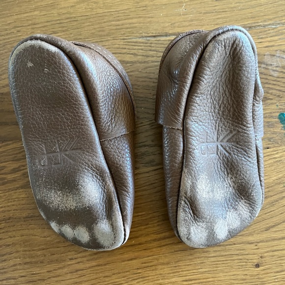 Freshly Picked moccasins slightly worn - Picture 3 of 7
